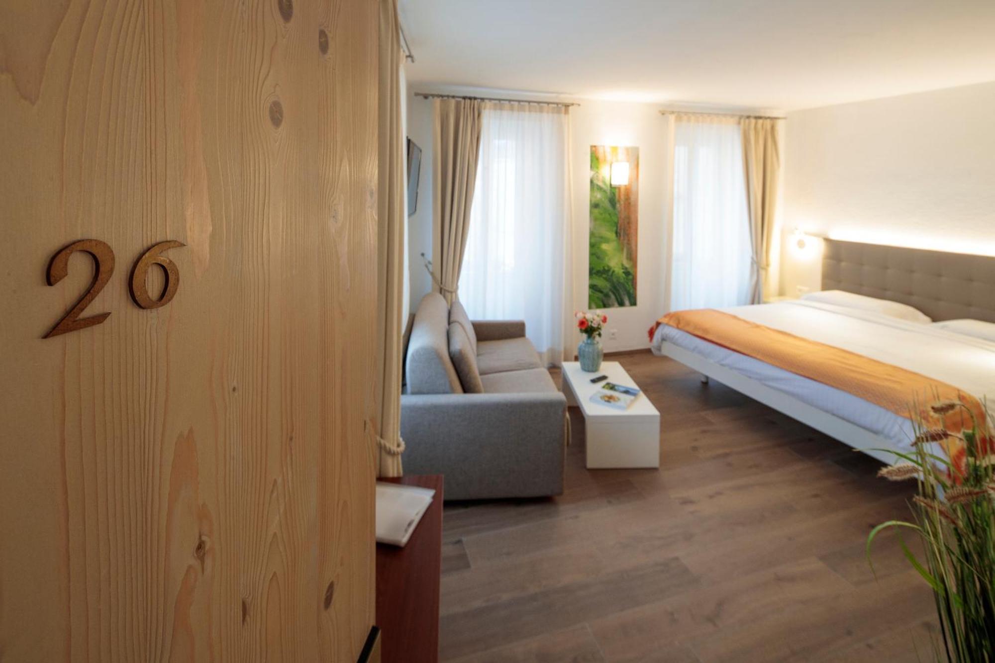 Hotel America Локарно Екстер'єр фото