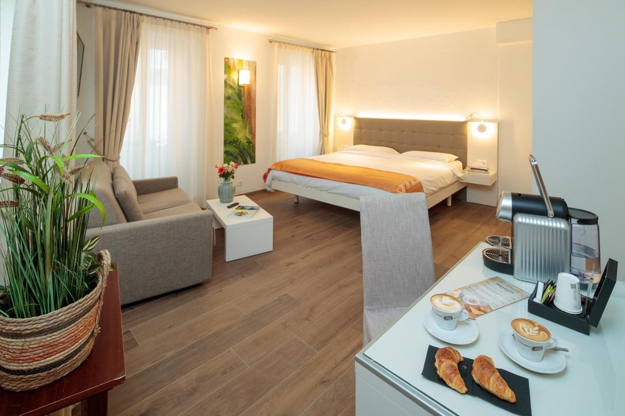 Hotel America Локарно Екстер'єр фото