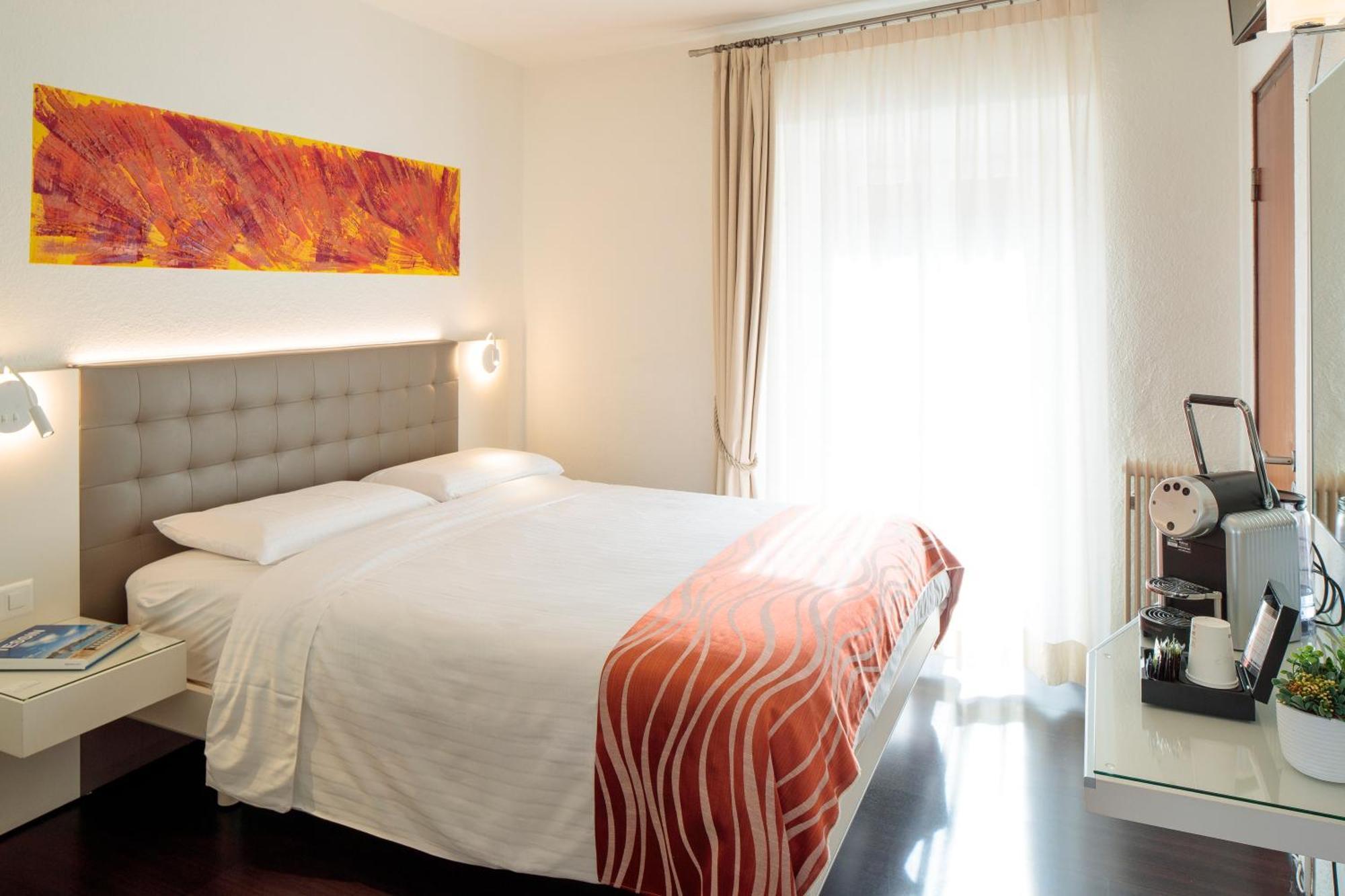 Hotel America Локарно Екстер'єр фото