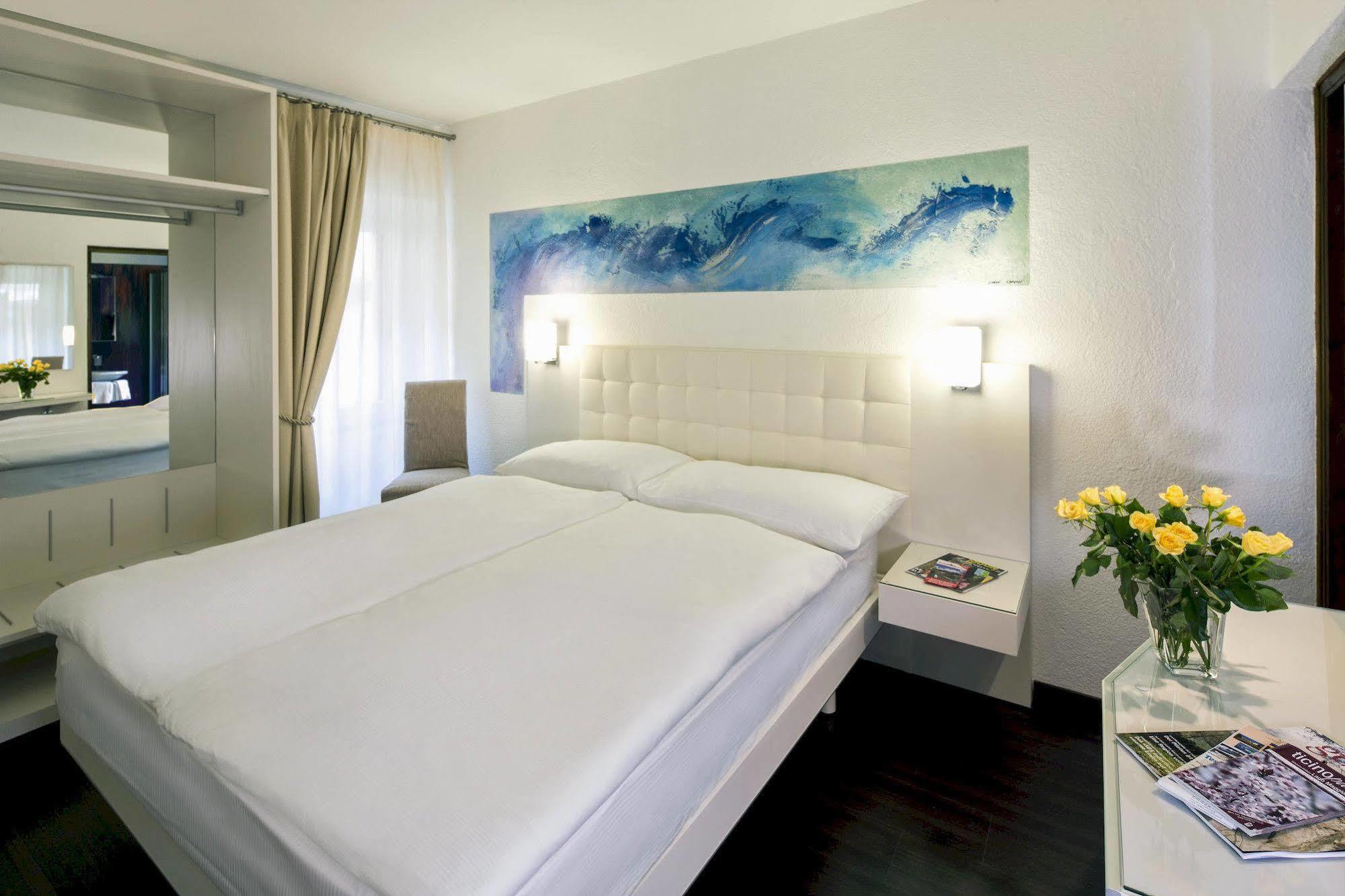 Hotel America Локарно Екстер'єр фото